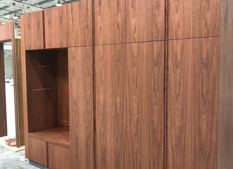 application of walnut veneer